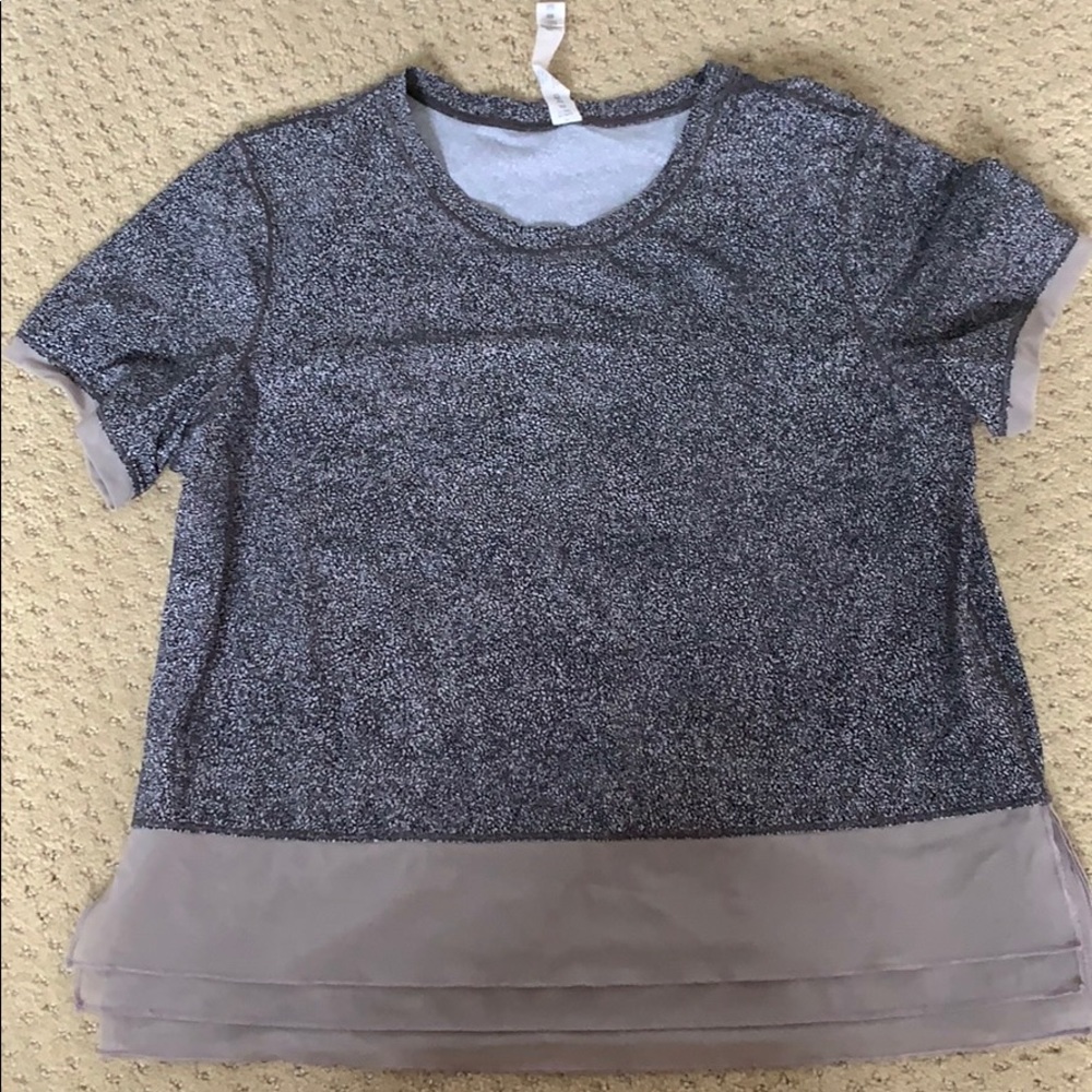 Lululemon athletic material peplum top